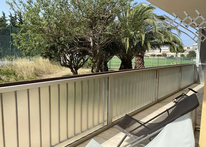 Renove Avec Grande Terrasse Et Wifi A - Fr-1-553-230 *
